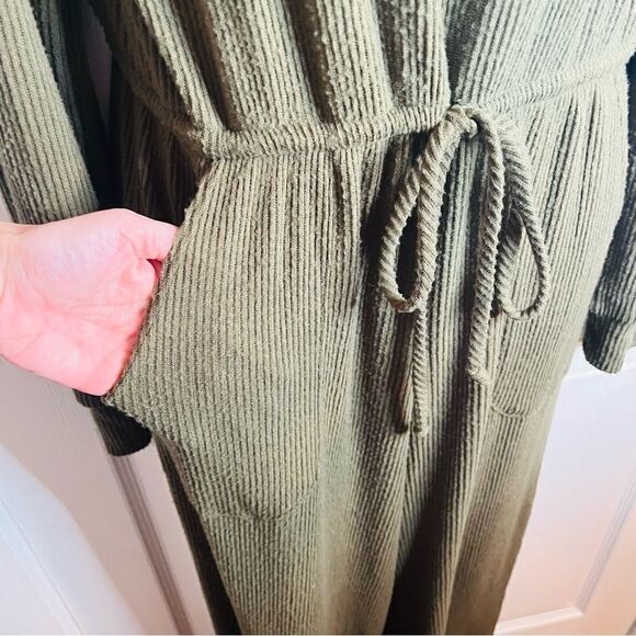 Francescas Miami Christina Button Front Rib-Knit Jumpsuit Olive Green M NWT - Picture 6 of 12